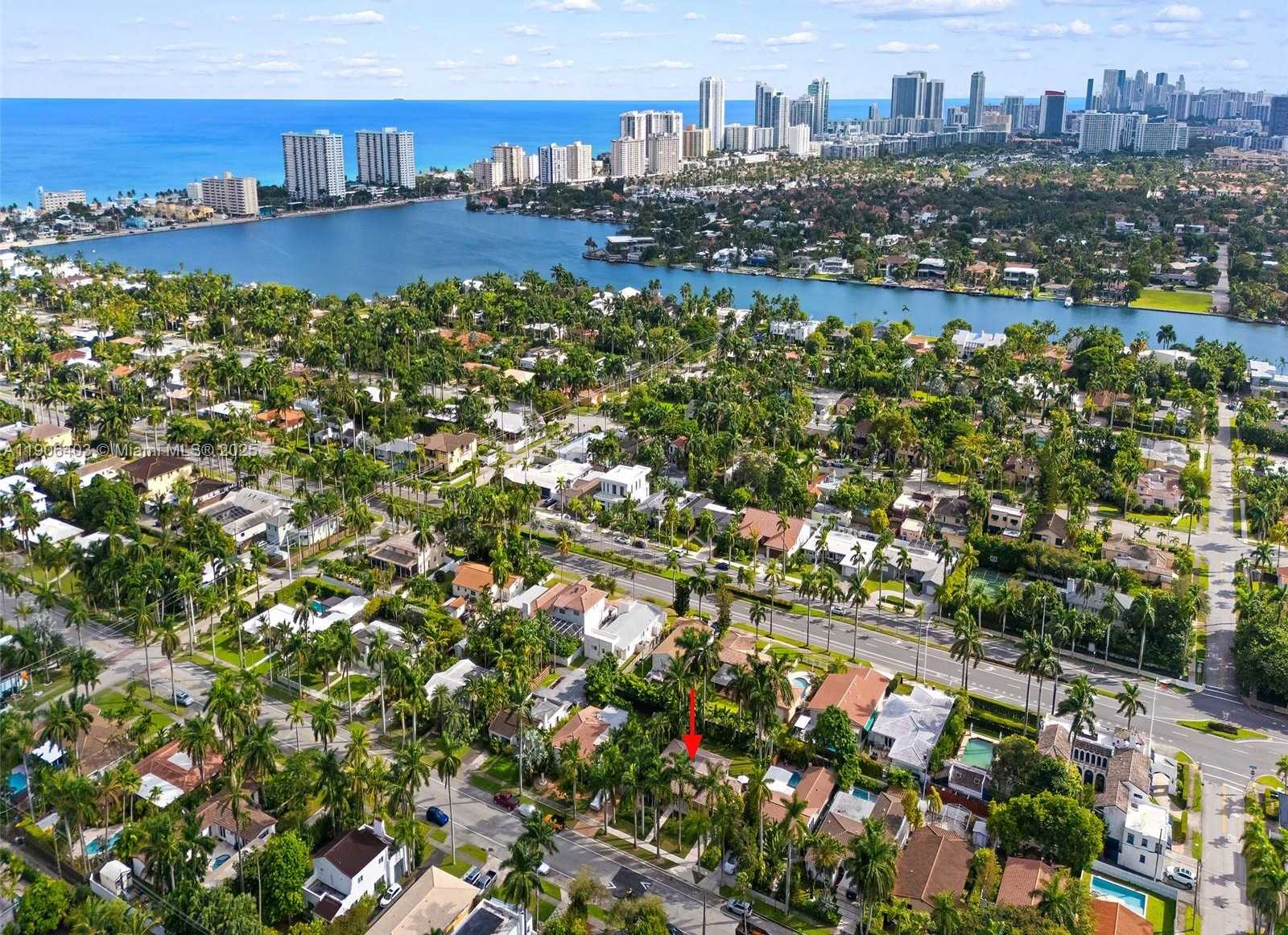 Small Image of 1038 TYLER ST, Hollywood Number 25