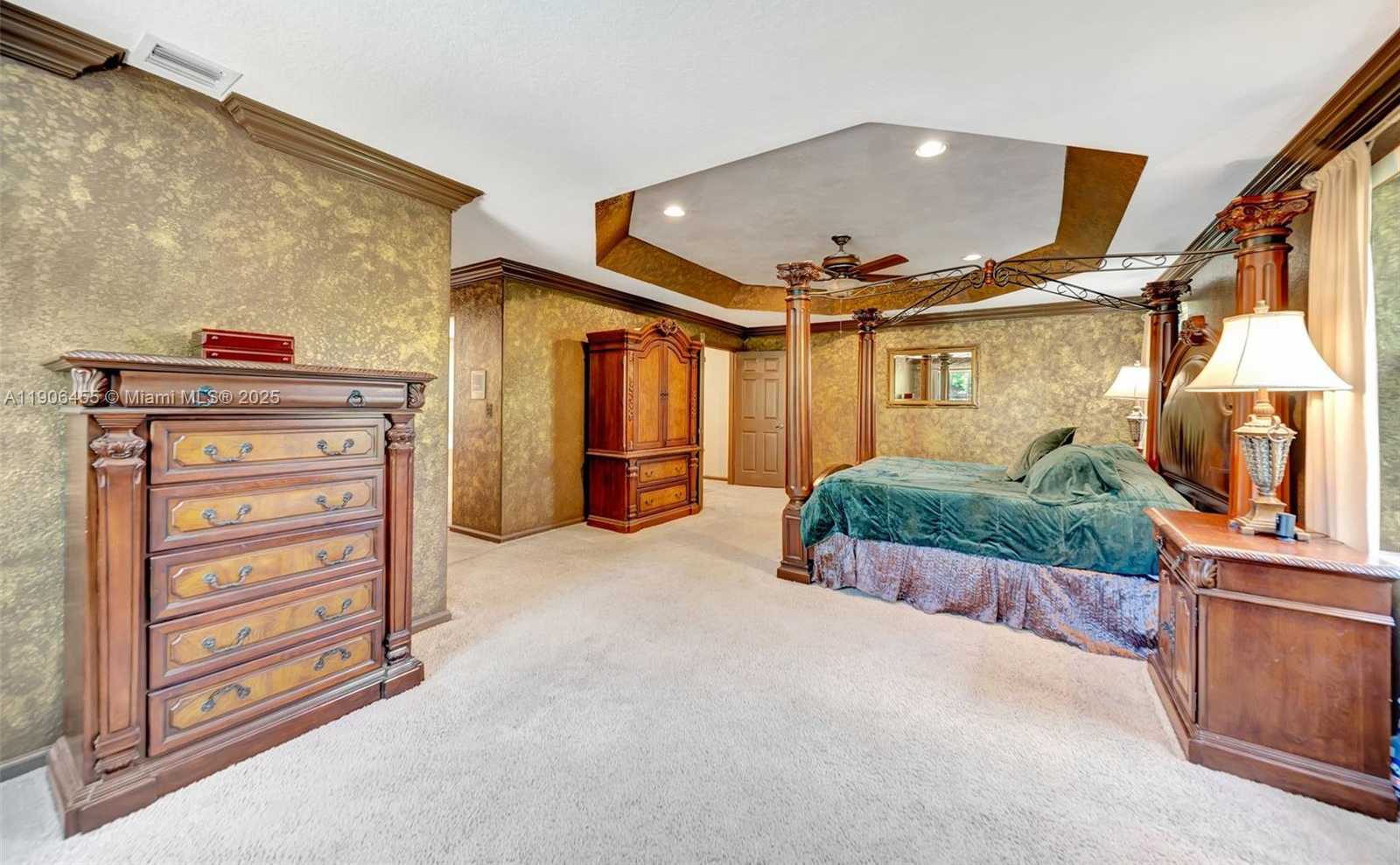 Small Image of 2051 SOUTH WEST 152ND TER, Miramar Number 12