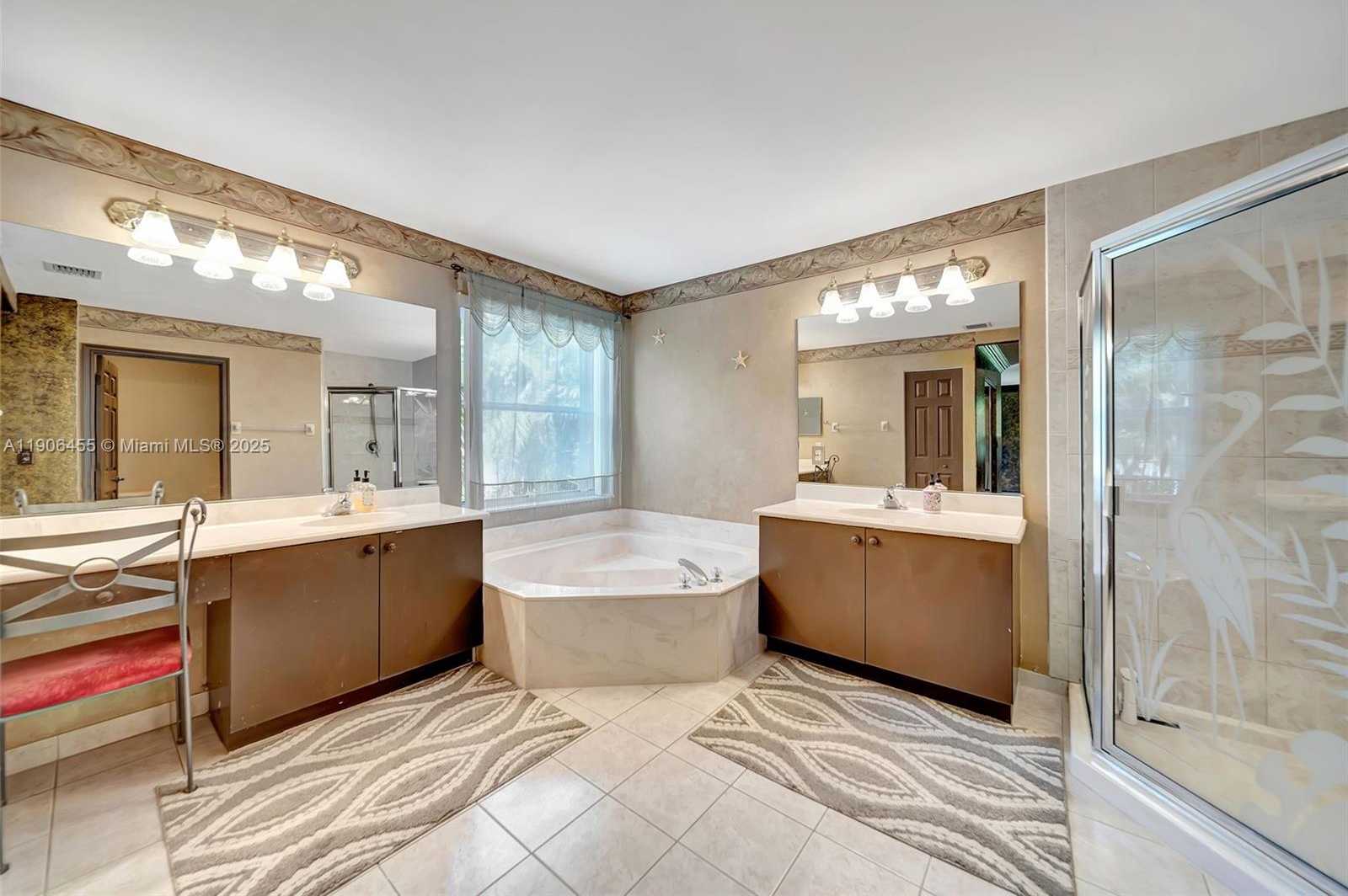 Small Image of 2051 SOUTH WEST 152ND TER, Miramar Number 13