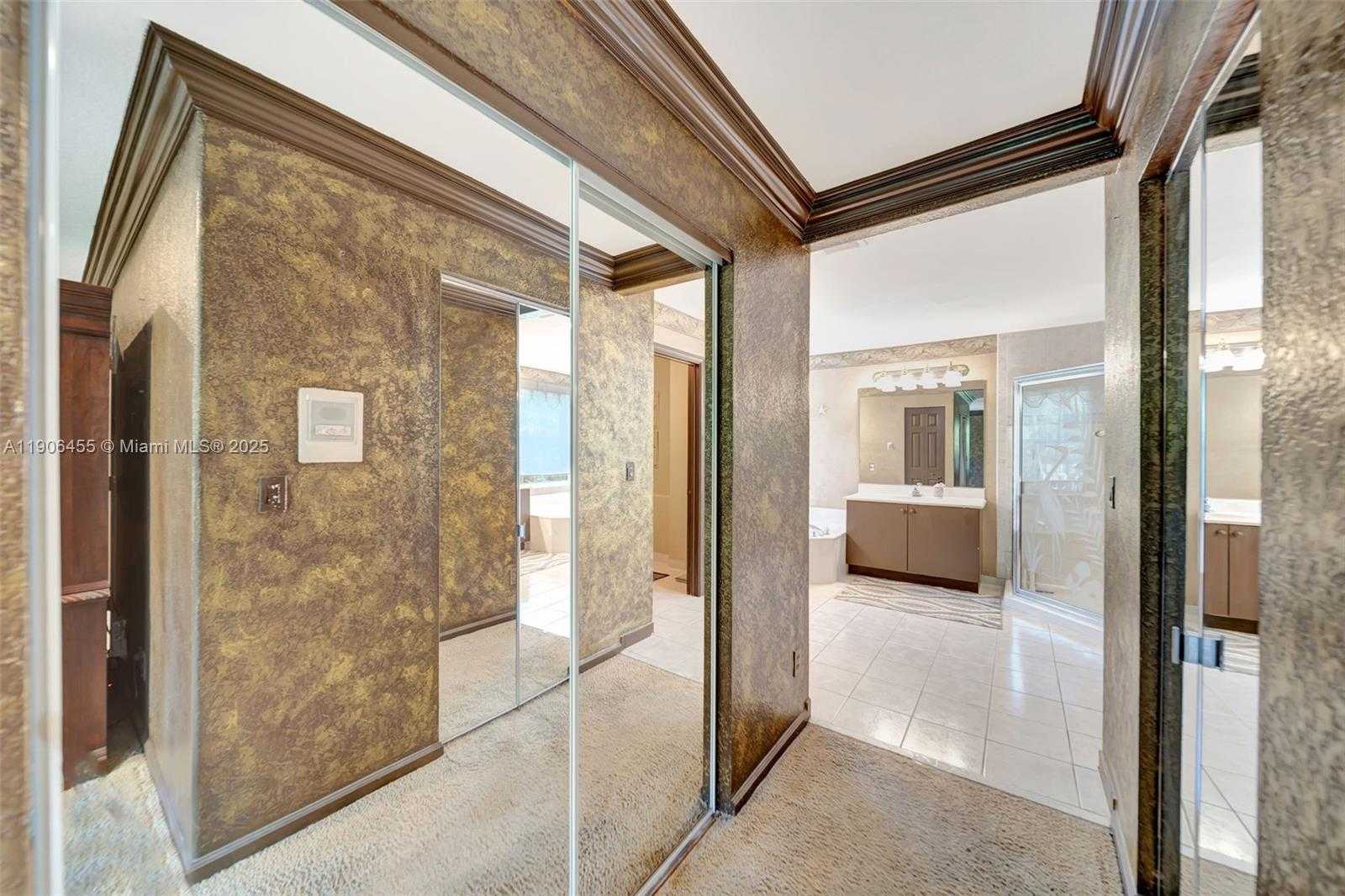 Small Image of 2051 SOUTH WEST 152ND TER, Miramar Number 14