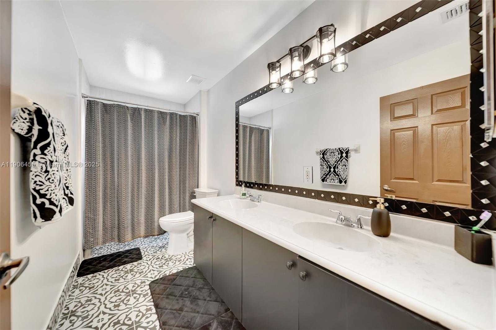 Small Image of 2051 SOUTH WEST 152ND TER, Miramar Number 16