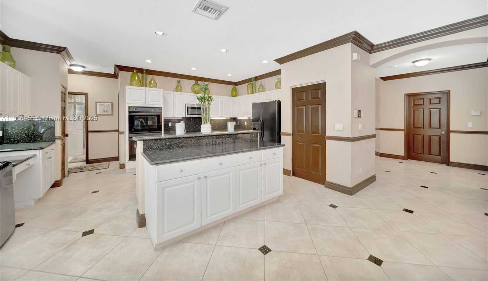 Small Image of 2051 SOUTH WEST 152ND TER, Miramar Number 20