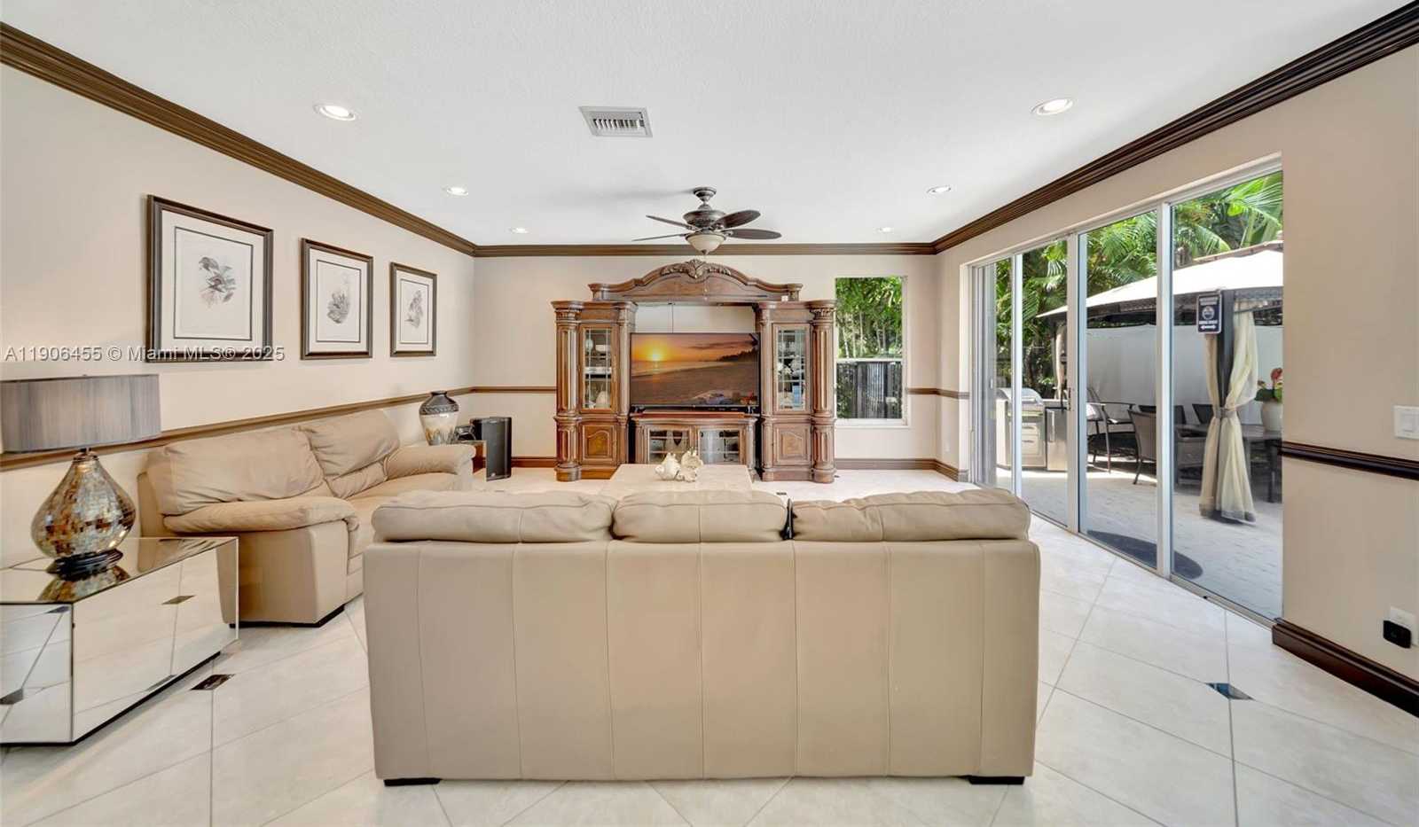 Small Image of 2051 SOUTH WEST 152ND TER, Miramar Number 28