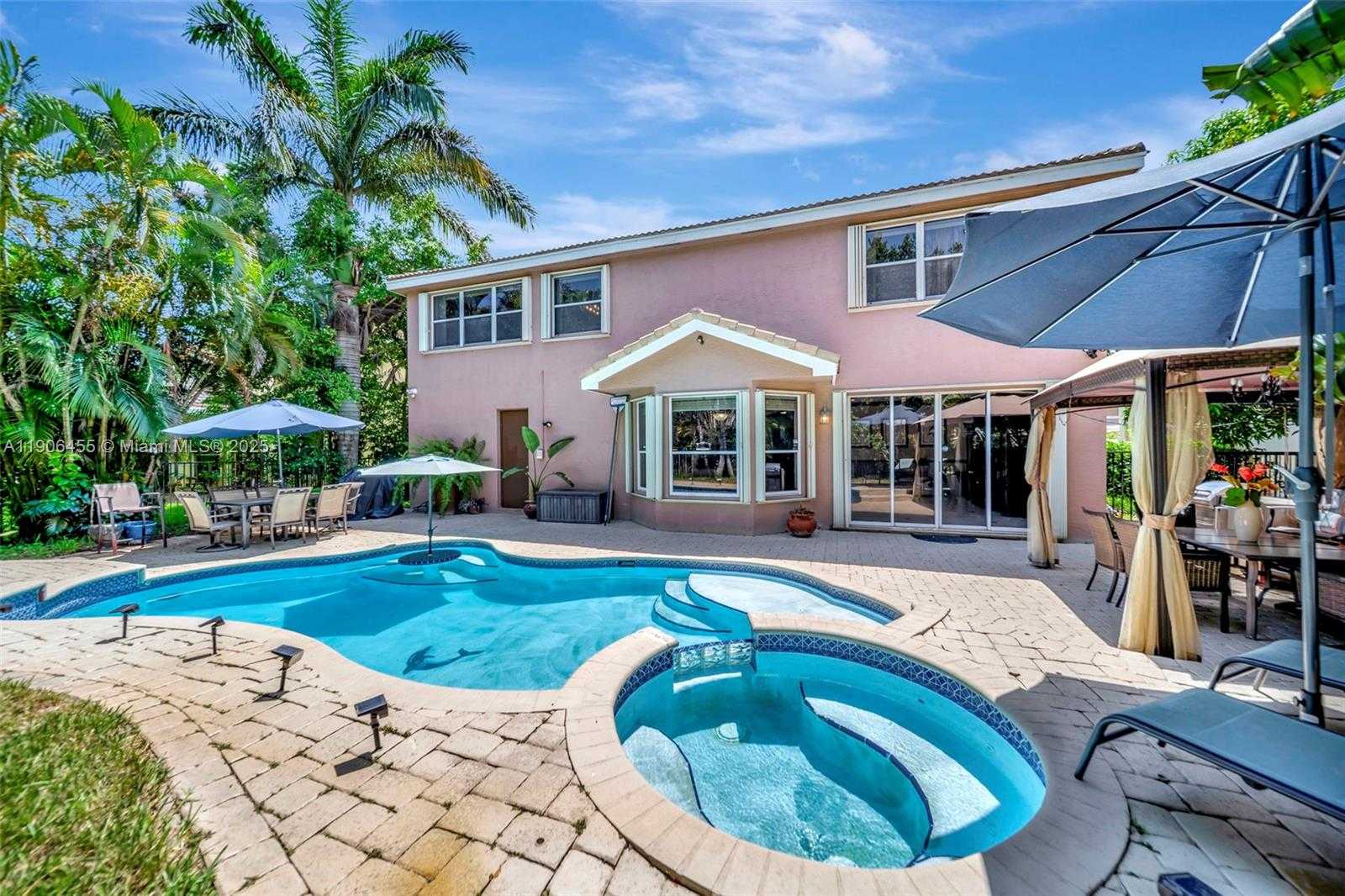 Small Image of 2051 SOUTH WEST 152ND TER, Miramar Number 67