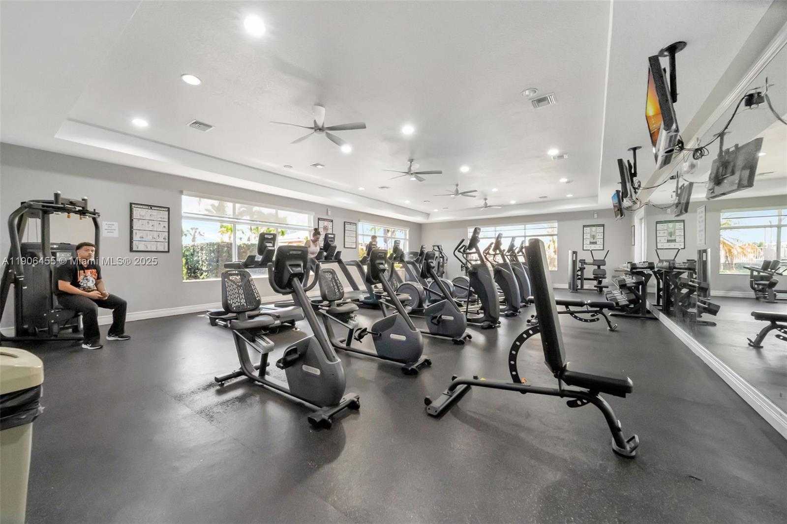 Small Image of 2051 SOUTH WEST 152ND TER, Miramar Number 77