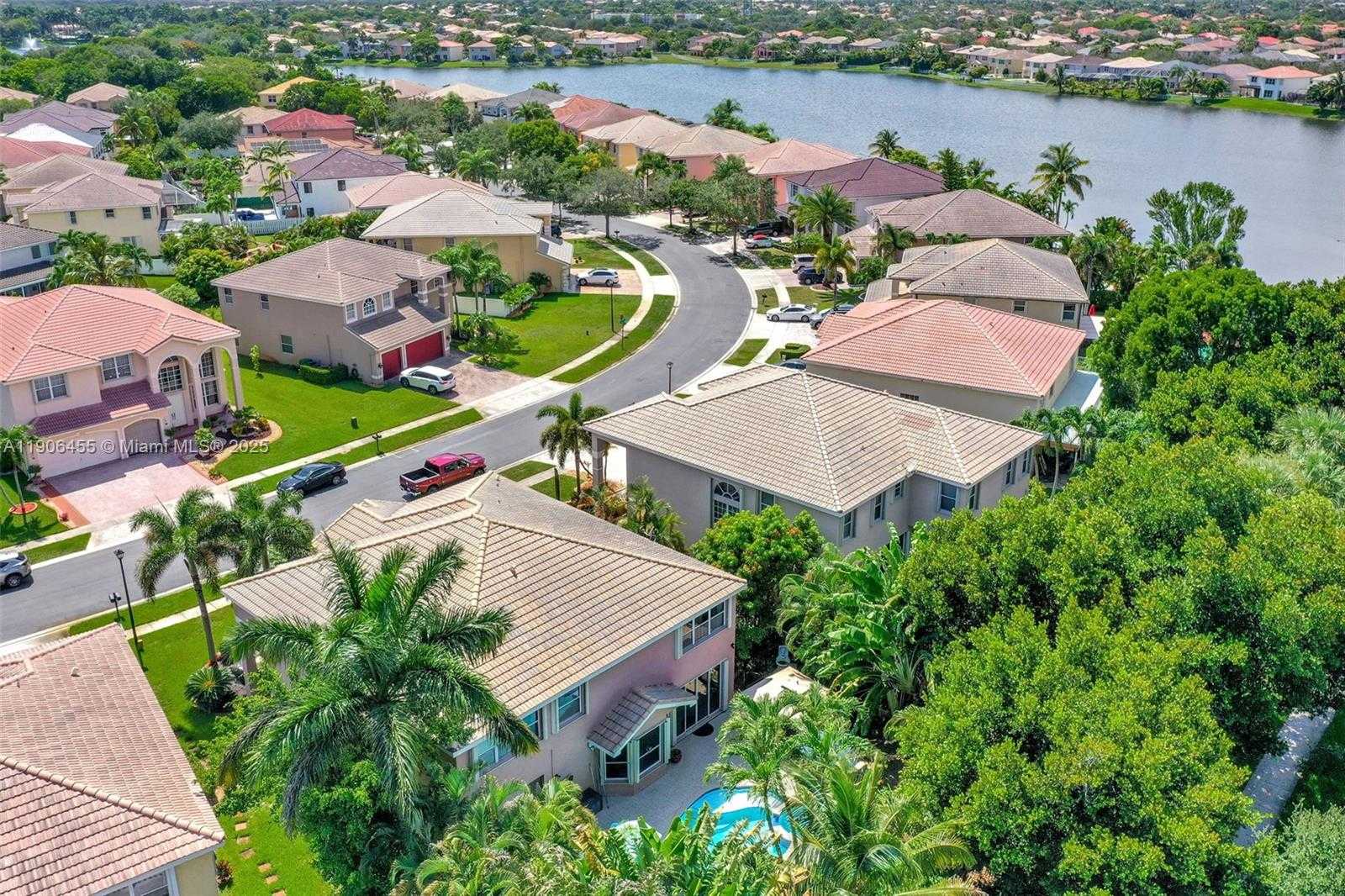 Small Image of 2051 SOUTH WEST 152ND TER, Miramar Number 85