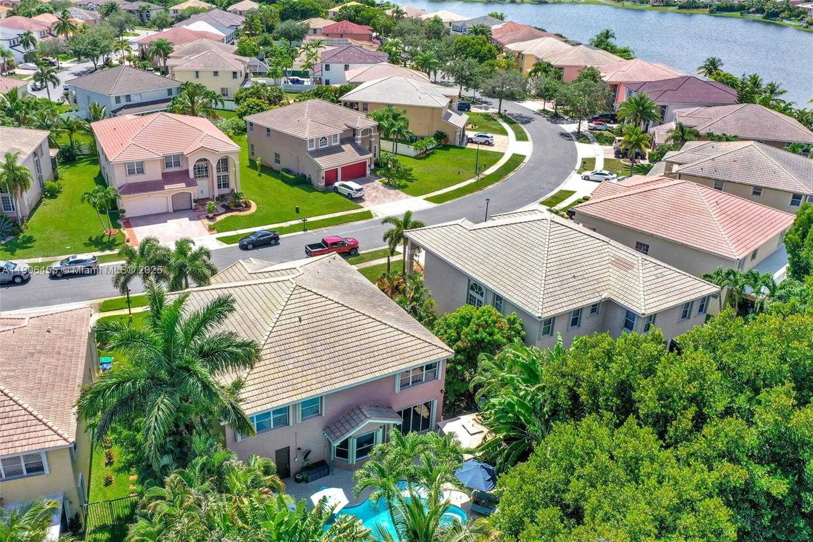 Small Image of 2051 SOUTH WEST 152ND TER, Miramar Number 86