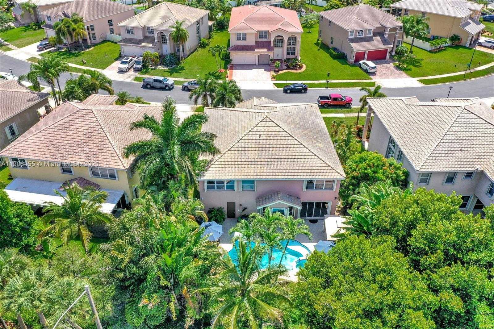 Small Image of 2051 SOUTH WEST 152ND TER, Miramar Number 87