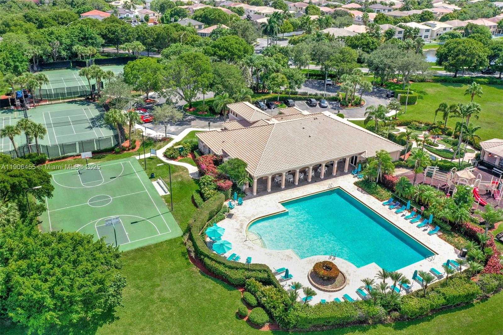 Small Image of 2051 SOUTH WEST 152ND TER, Miramar Number 93