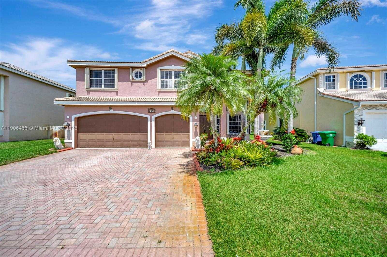 Small Image of 2051 SOUTH WEST 152ND TER, Miramar Number 95