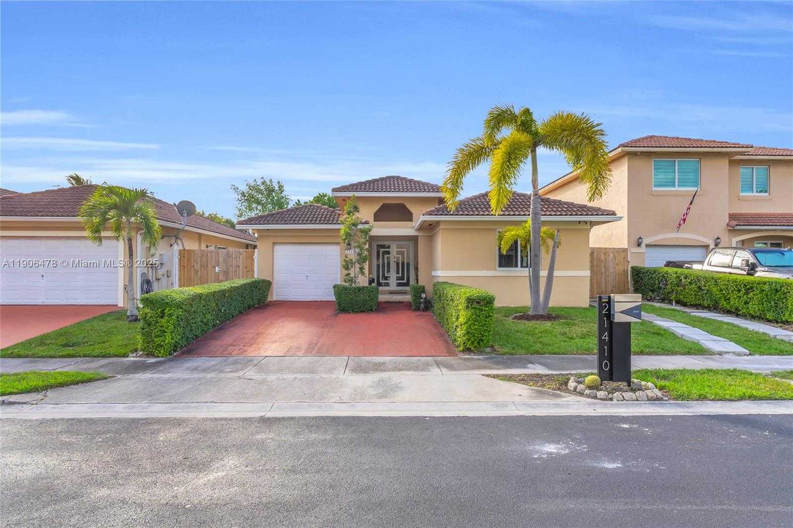 Small Image of 21410 SOUTH WEST 89TH CT, Cutler Bay Number 1