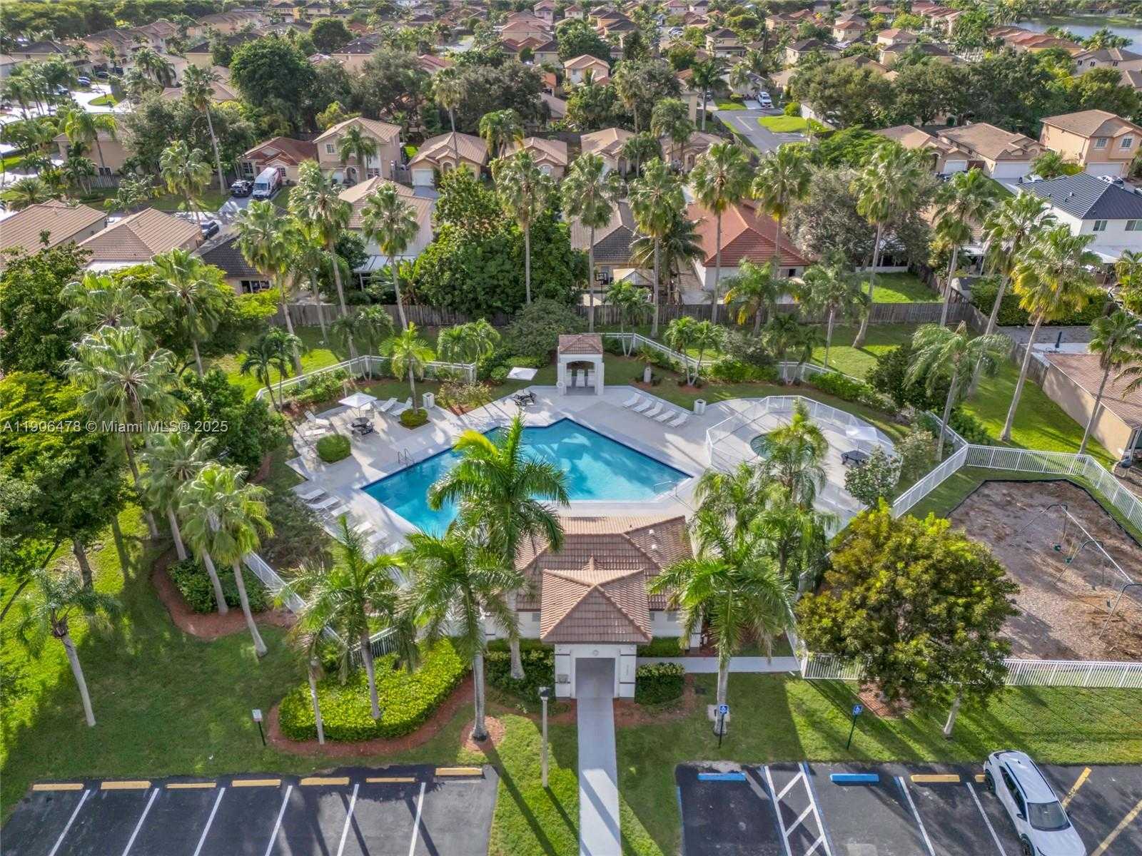 Small Image of 21410 SOUTH WEST 89TH CT, Cutler Bay Number 13