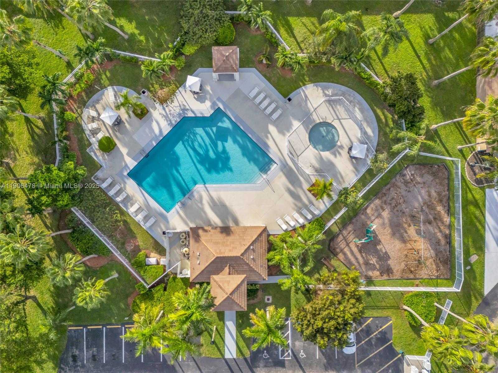 Small Image of 21410 SOUTH WEST 89TH CT, Cutler Bay Number 14