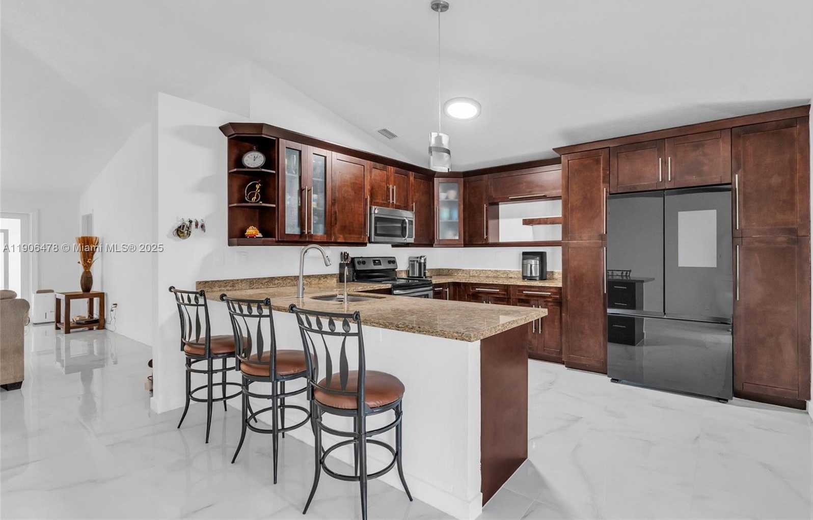 Small Image of 21410 SOUTH WEST 89TH CT, Cutler Bay Number 19