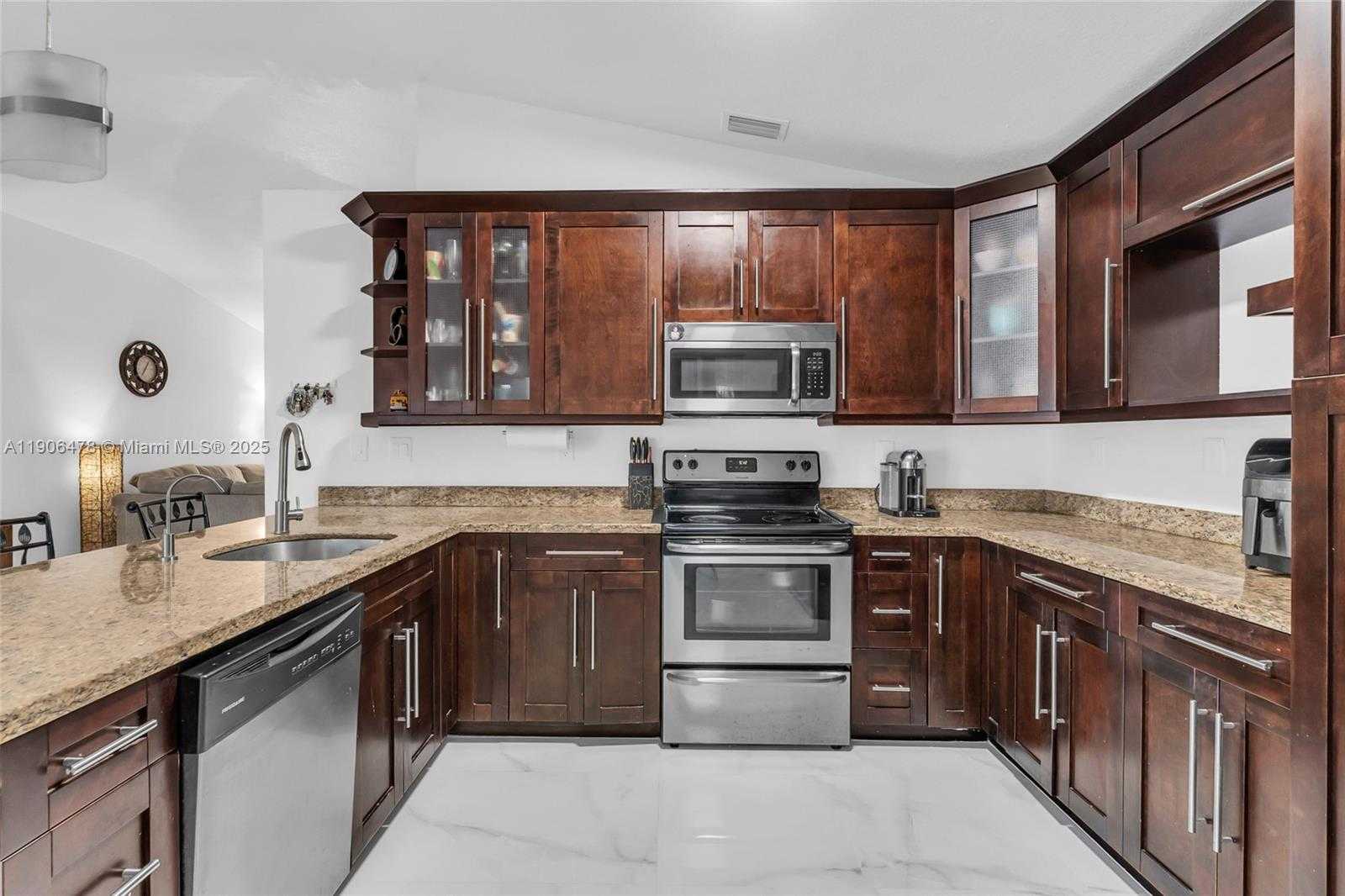 Small Image of 21410 SOUTH WEST 89TH CT, Cutler Bay Number 20