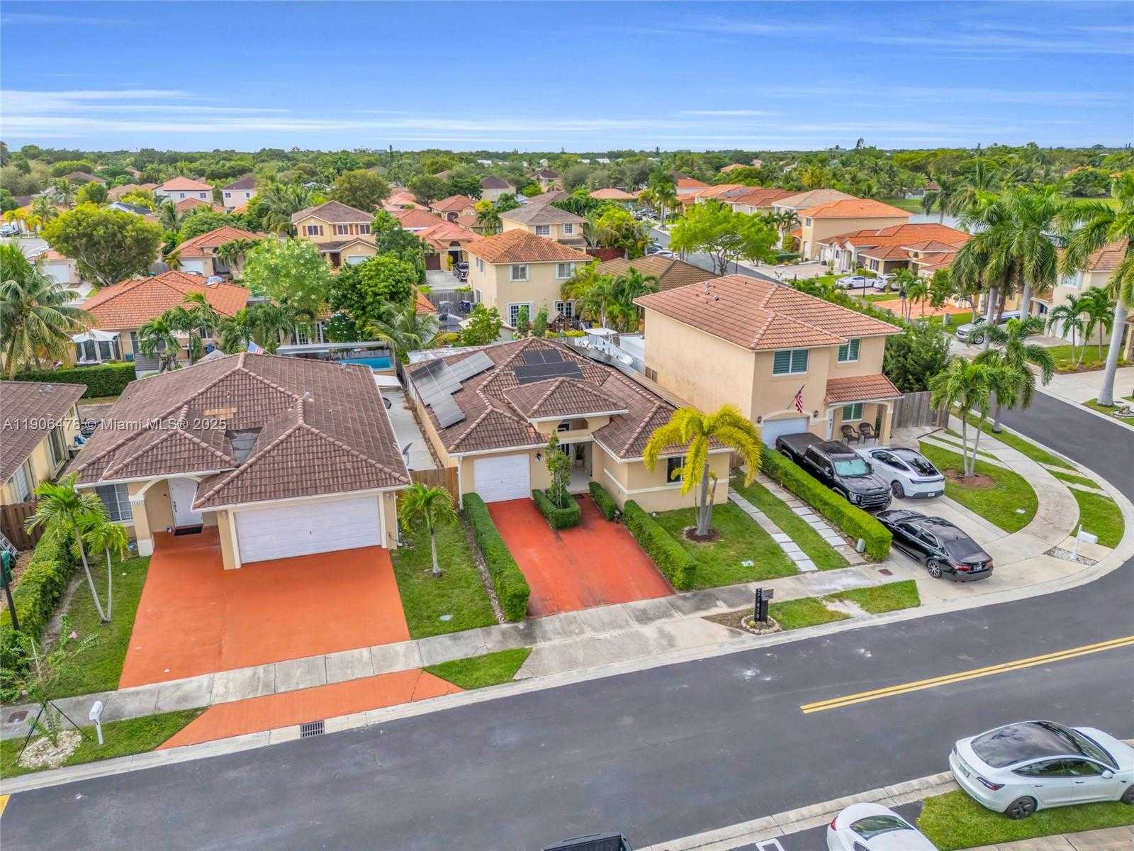 Small Image of 21410 SOUTH WEST 89TH CT, Cutler Bay Number 4