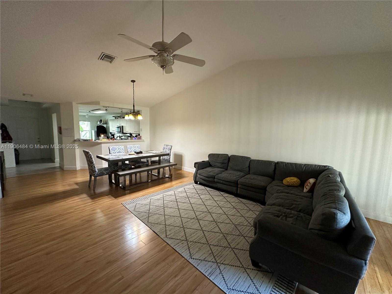 Small Image of 2066 BOREALIS WAY, Weston Number 10