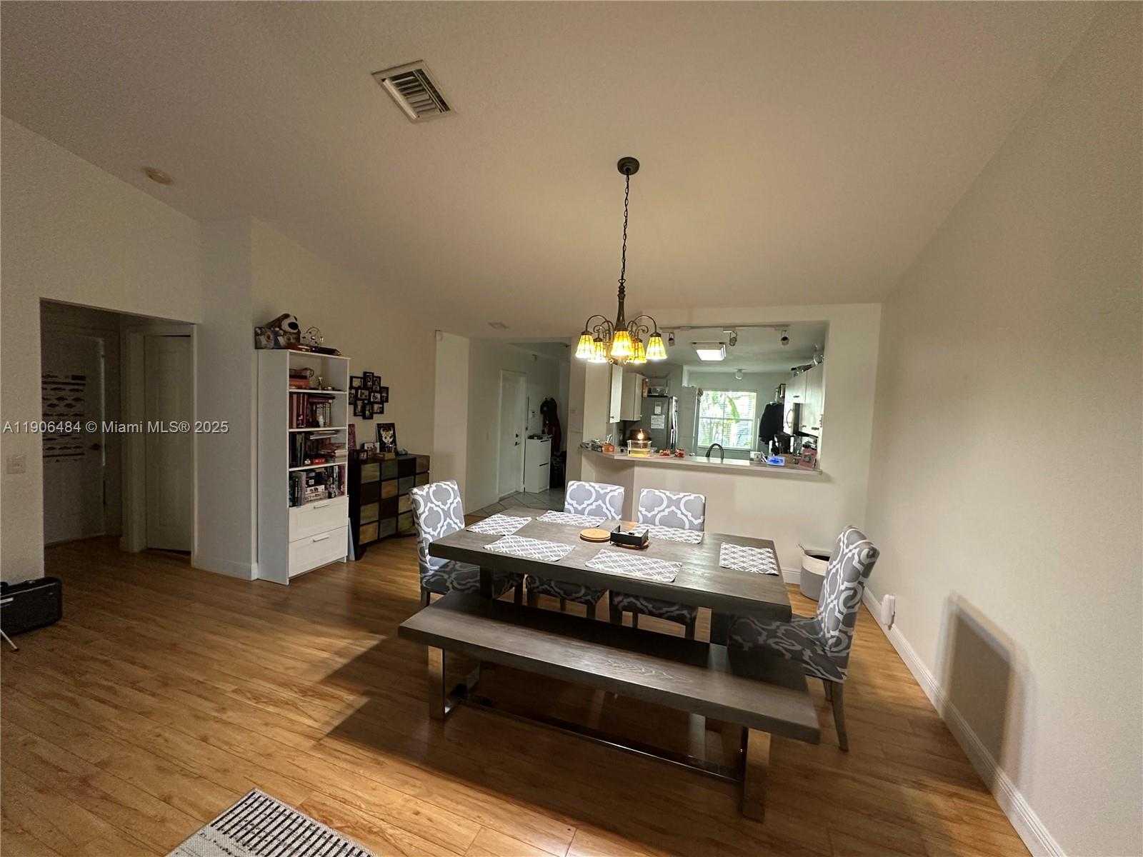 Small Image of 2066 BOREALIS WAY, Weston Number 18