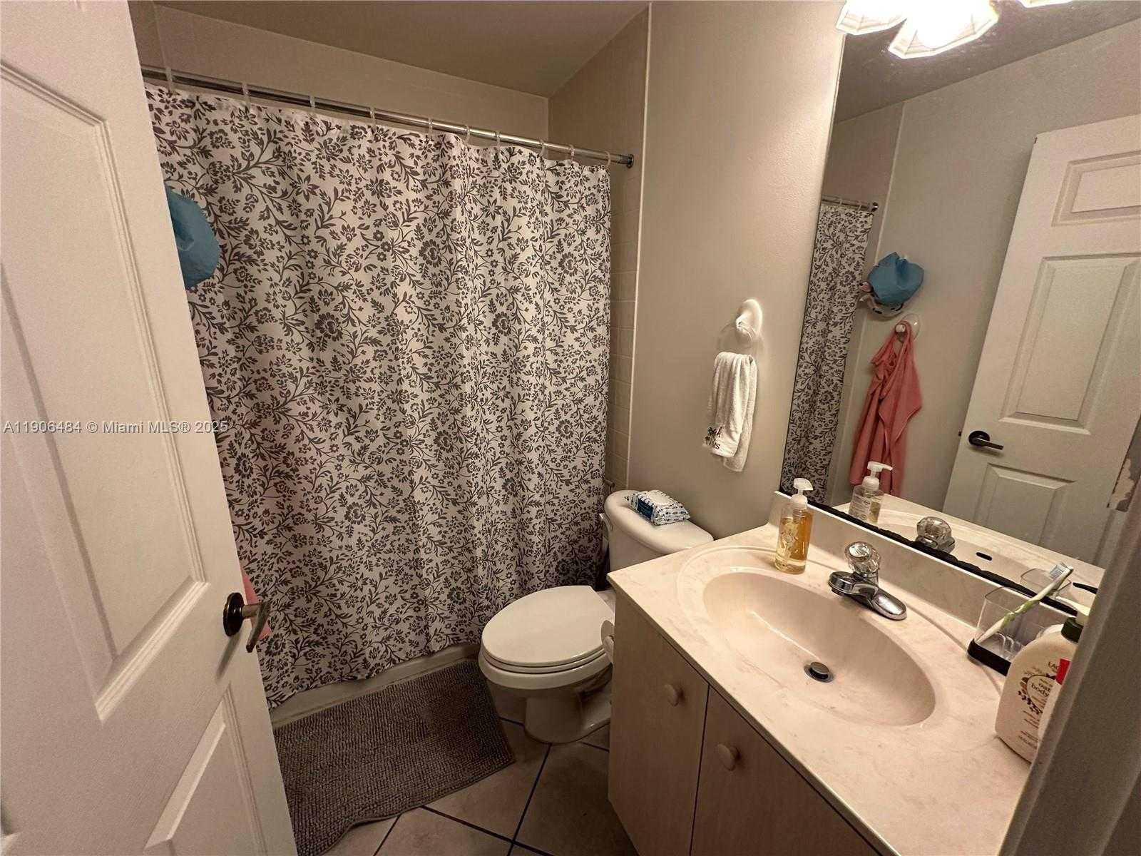 Small Image of 2066 BOREALIS WAY, Weston Number 21