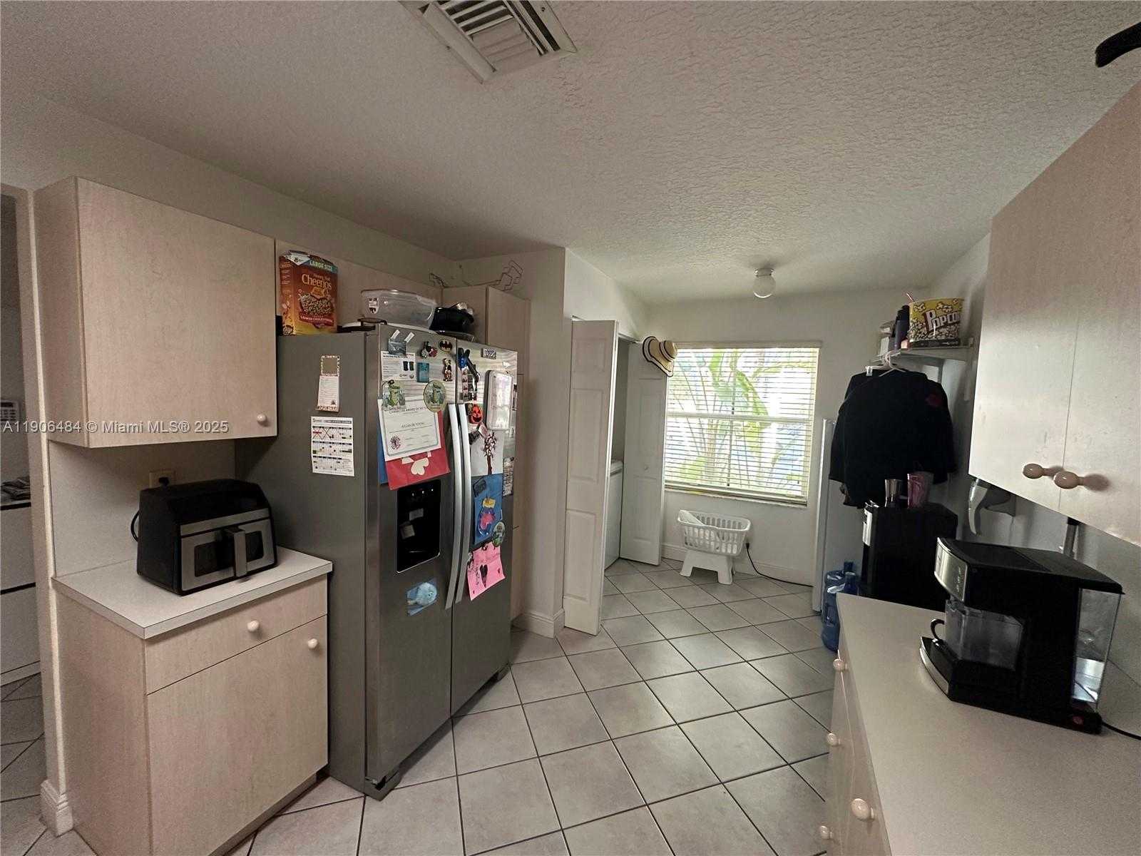 Small Image of 2066 BOREALIS WAY, Weston Number 7