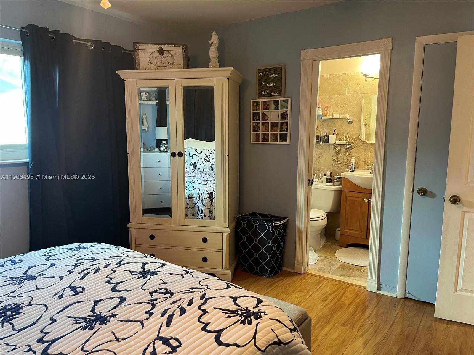 Small Image of 842 ARGONAUT ISLE, Dania Beach Number 18