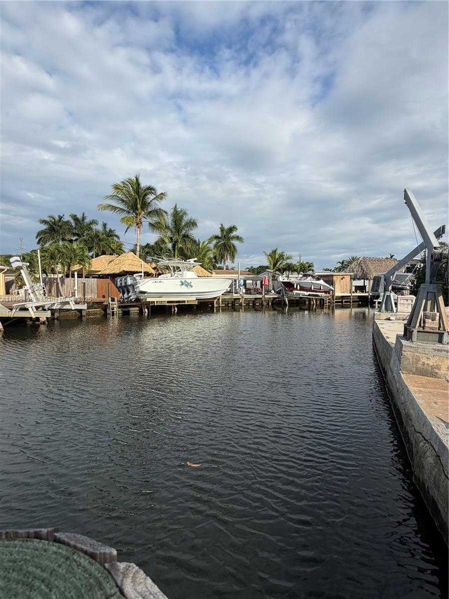 Small Image of 842 ARGONAUT ISLE, Dania Beach Number 24