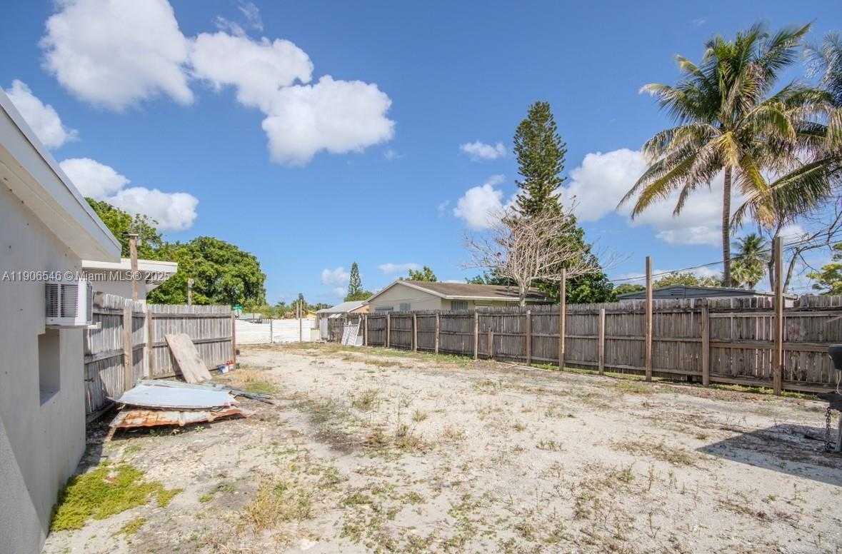 Small Image of 4158 FAITH ST, West Palm Beach Number 25