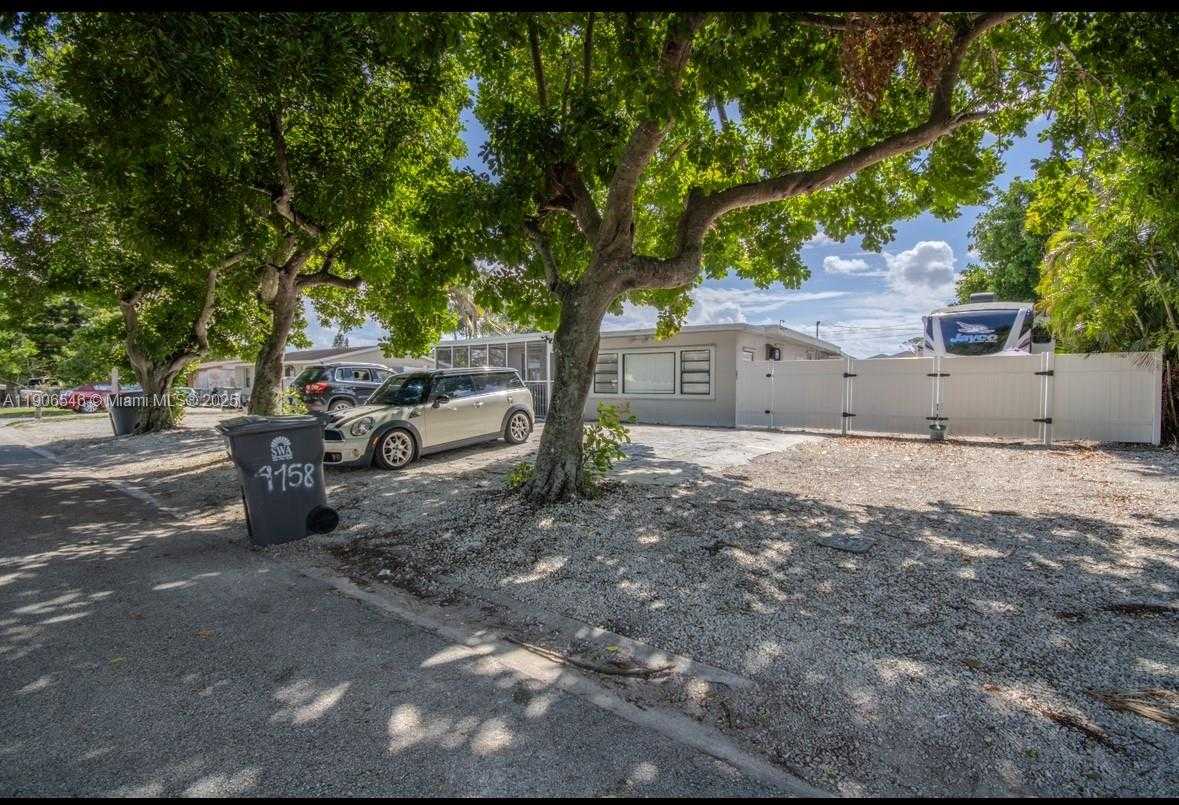 Small Image of 4158 FAITH ST, West Palm Beach Number 6