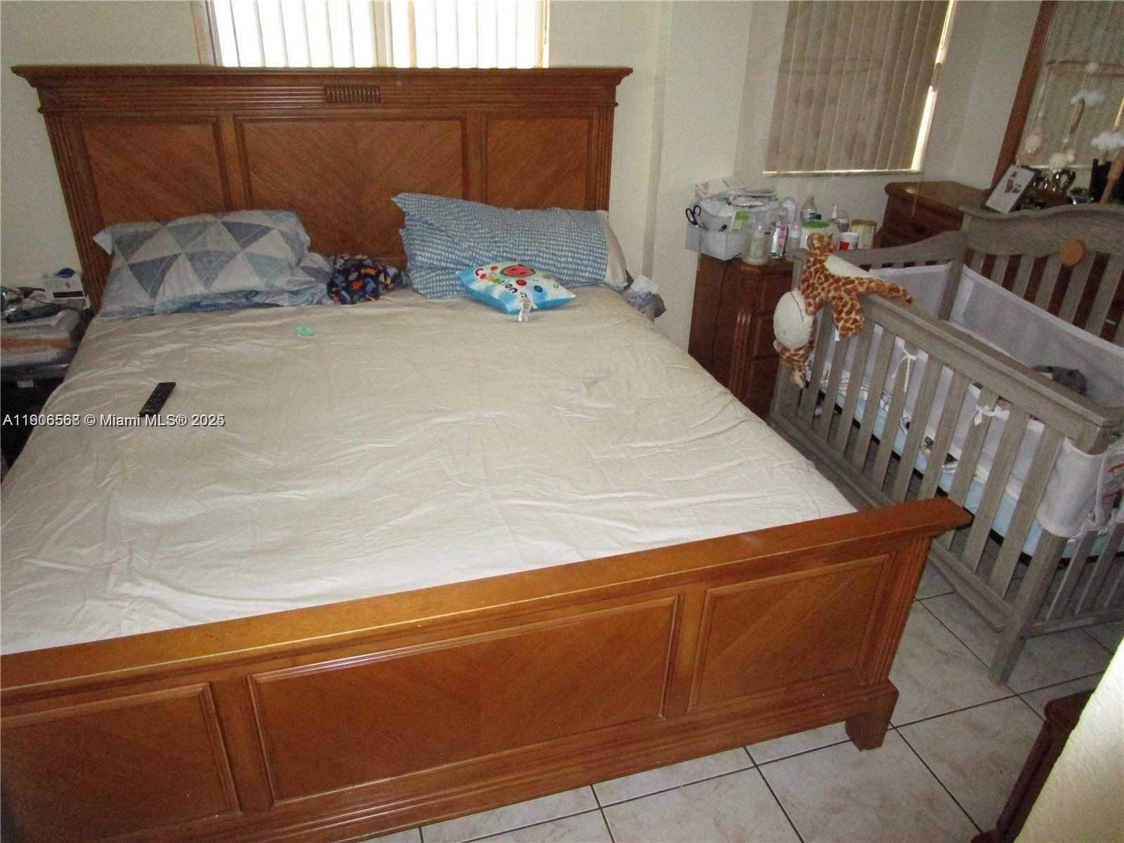 Small Image of North Miami Number 11