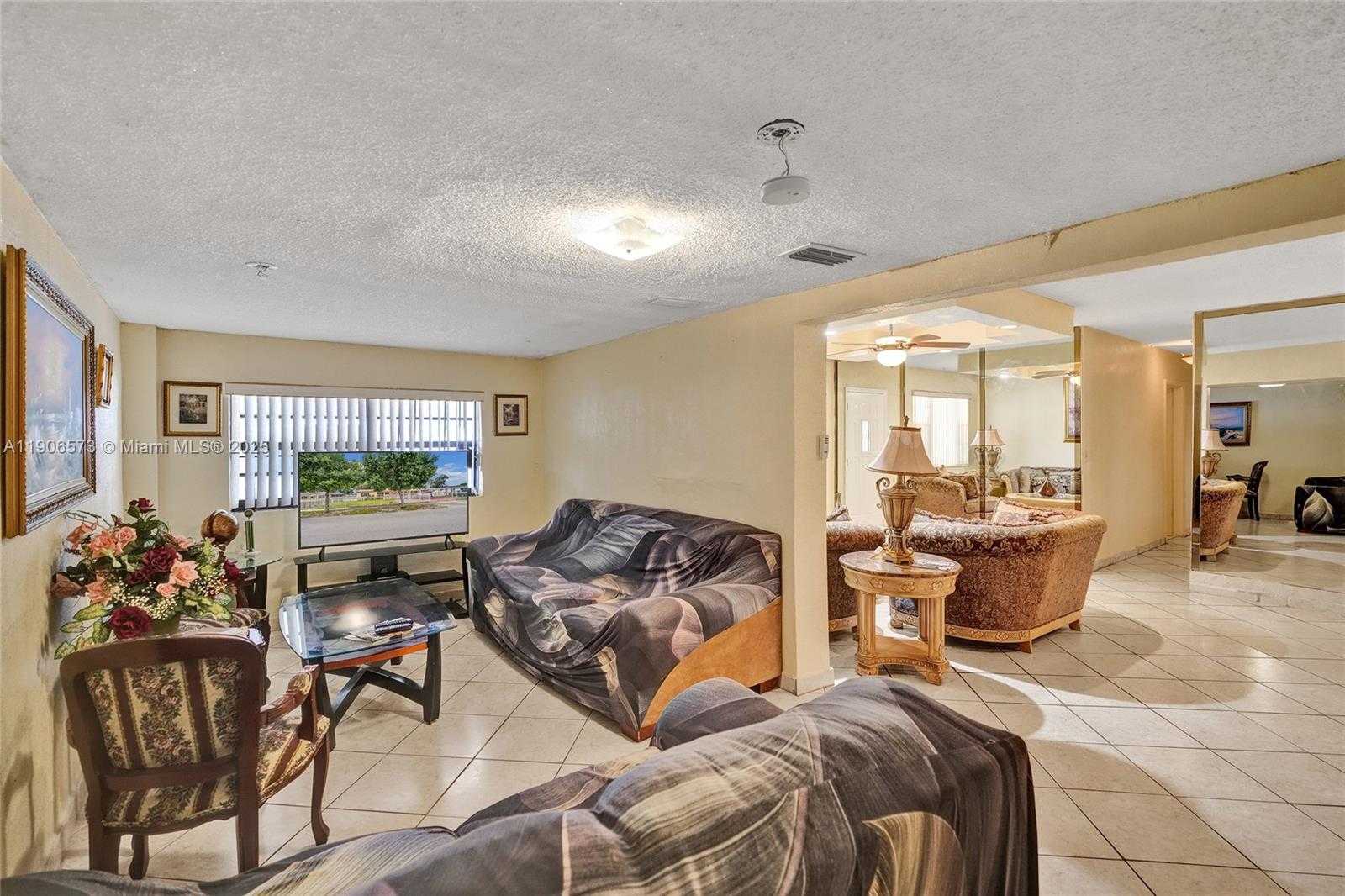 Small Image of 3260 NORTH WEST 174TH ST, Miami Gardens Number 11