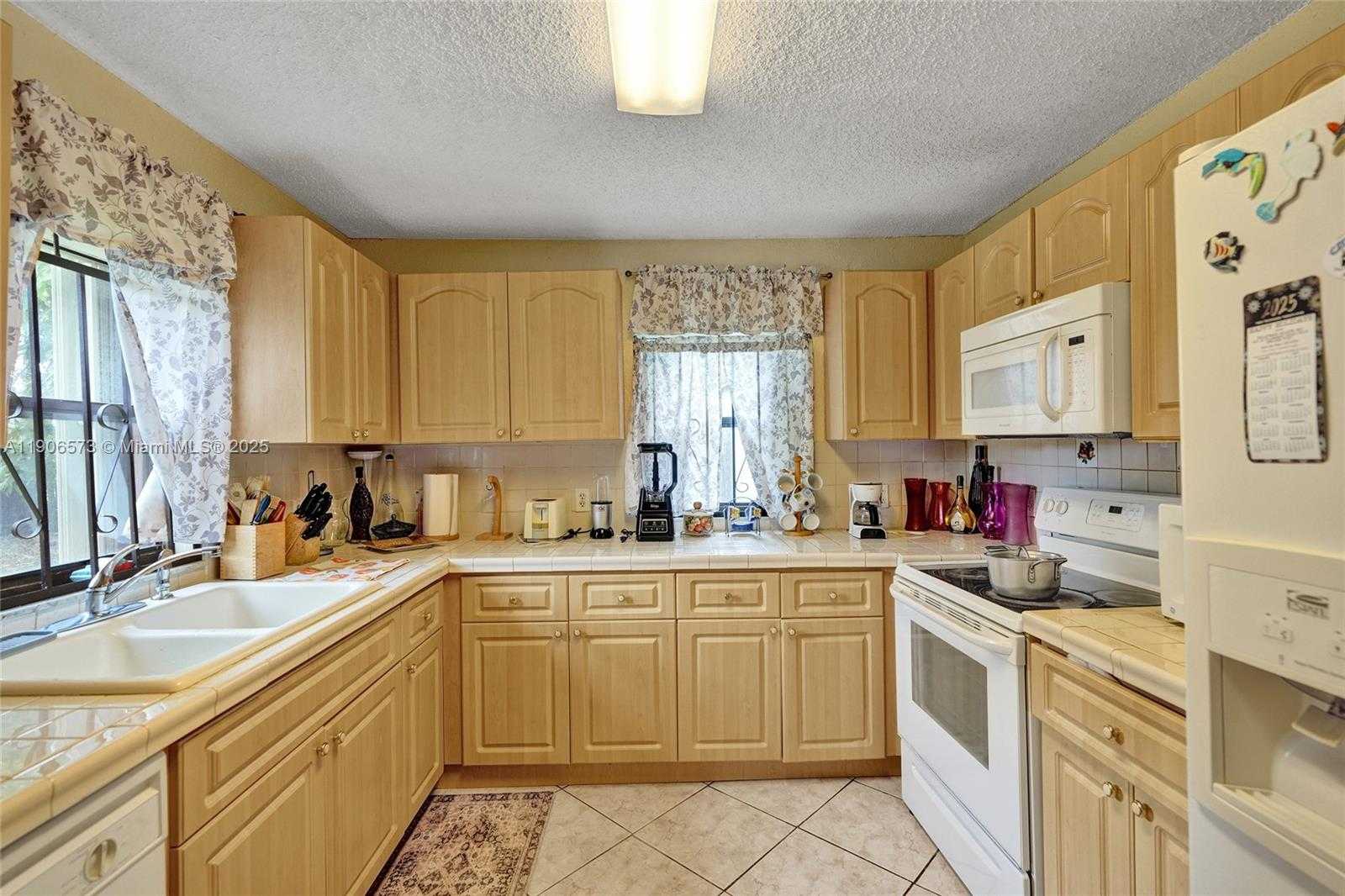 Small Image of 3260 NORTH WEST 174TH ST, Miami Gardens Number 18