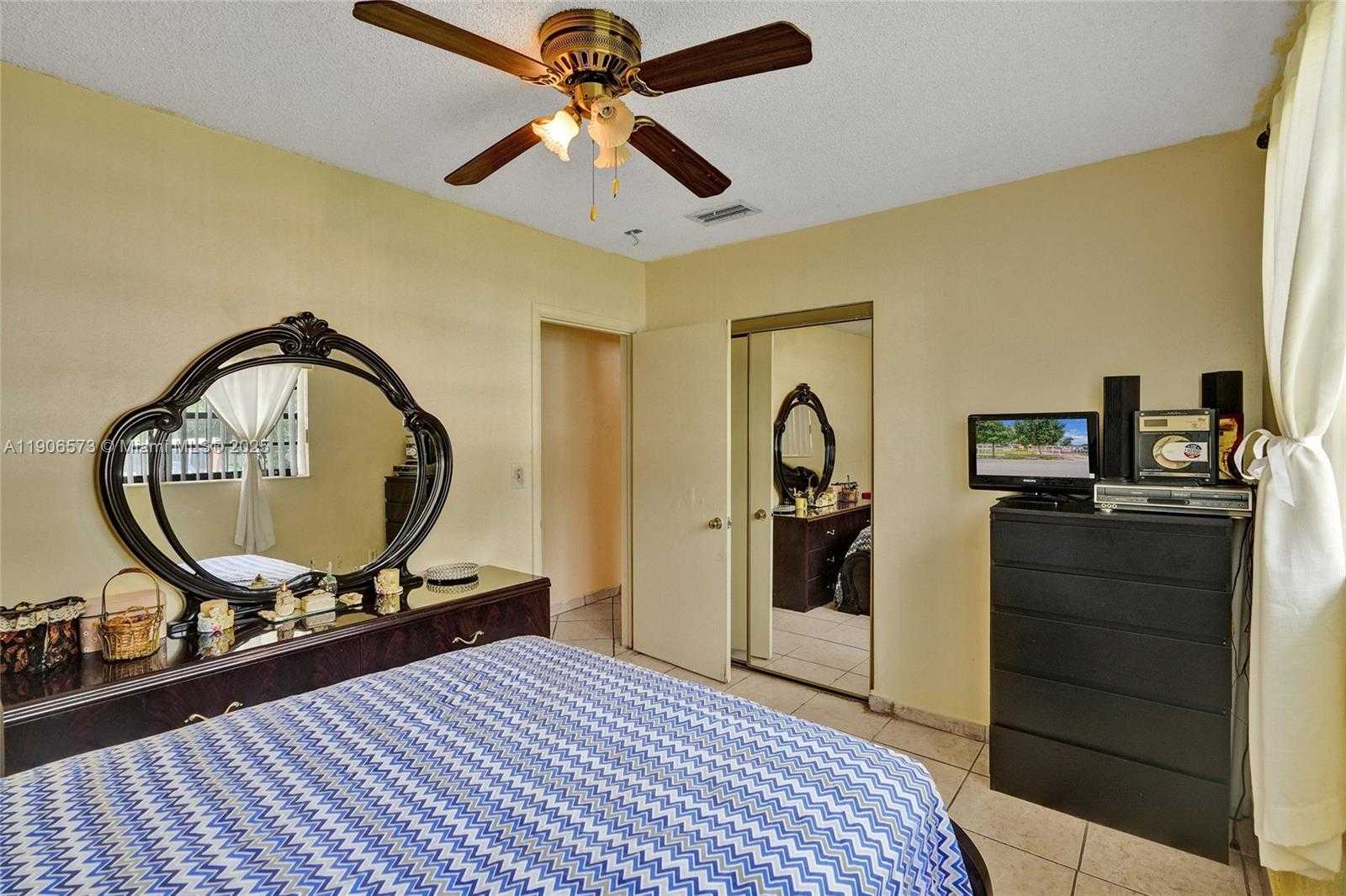 Small Image of 3260 NORTH WEST 174TH ST, Miami Gardens Number 21