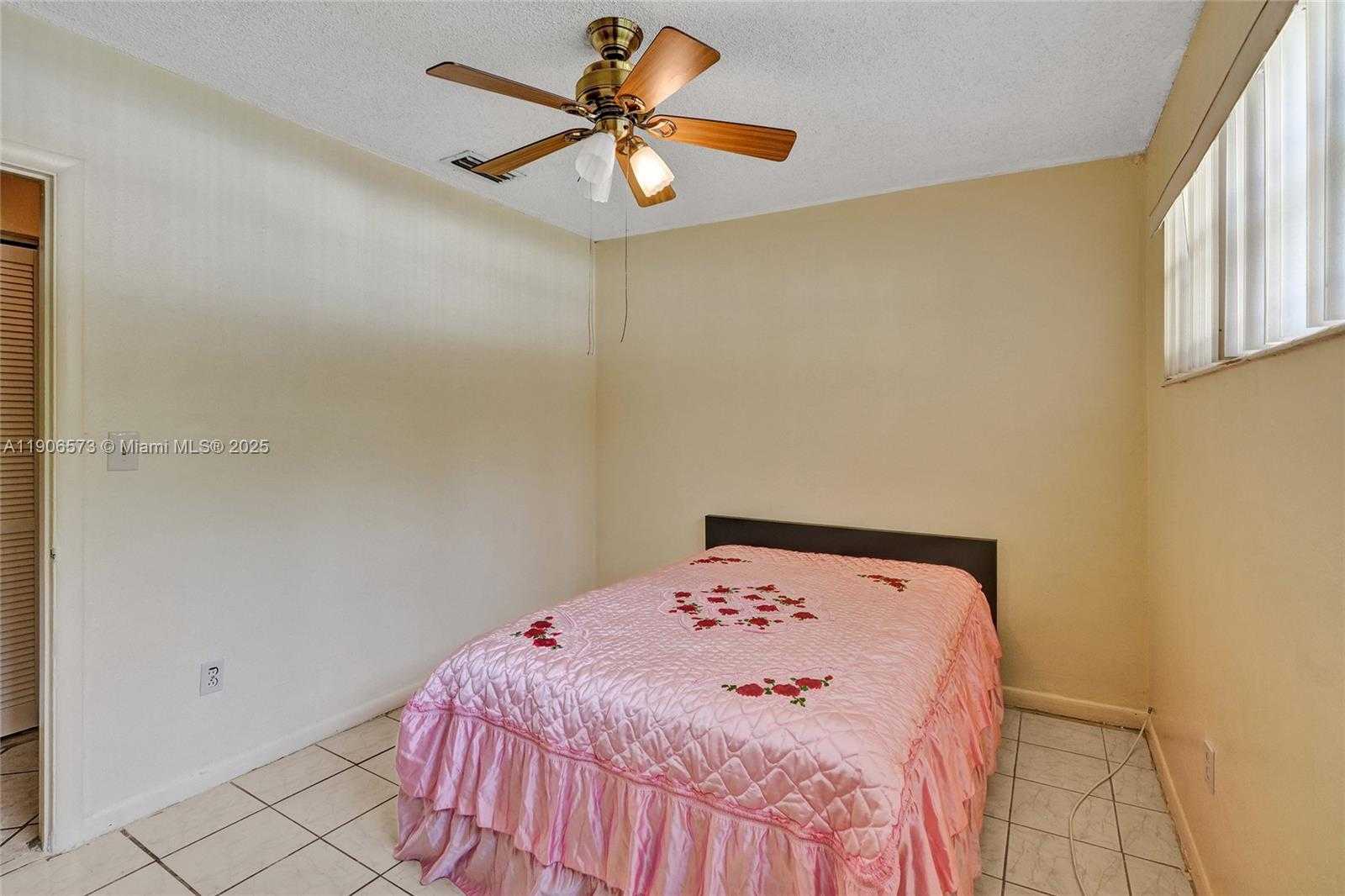 Small Image of 3260 NORTH WEST 174TH ST, Miami Gardens Number 28