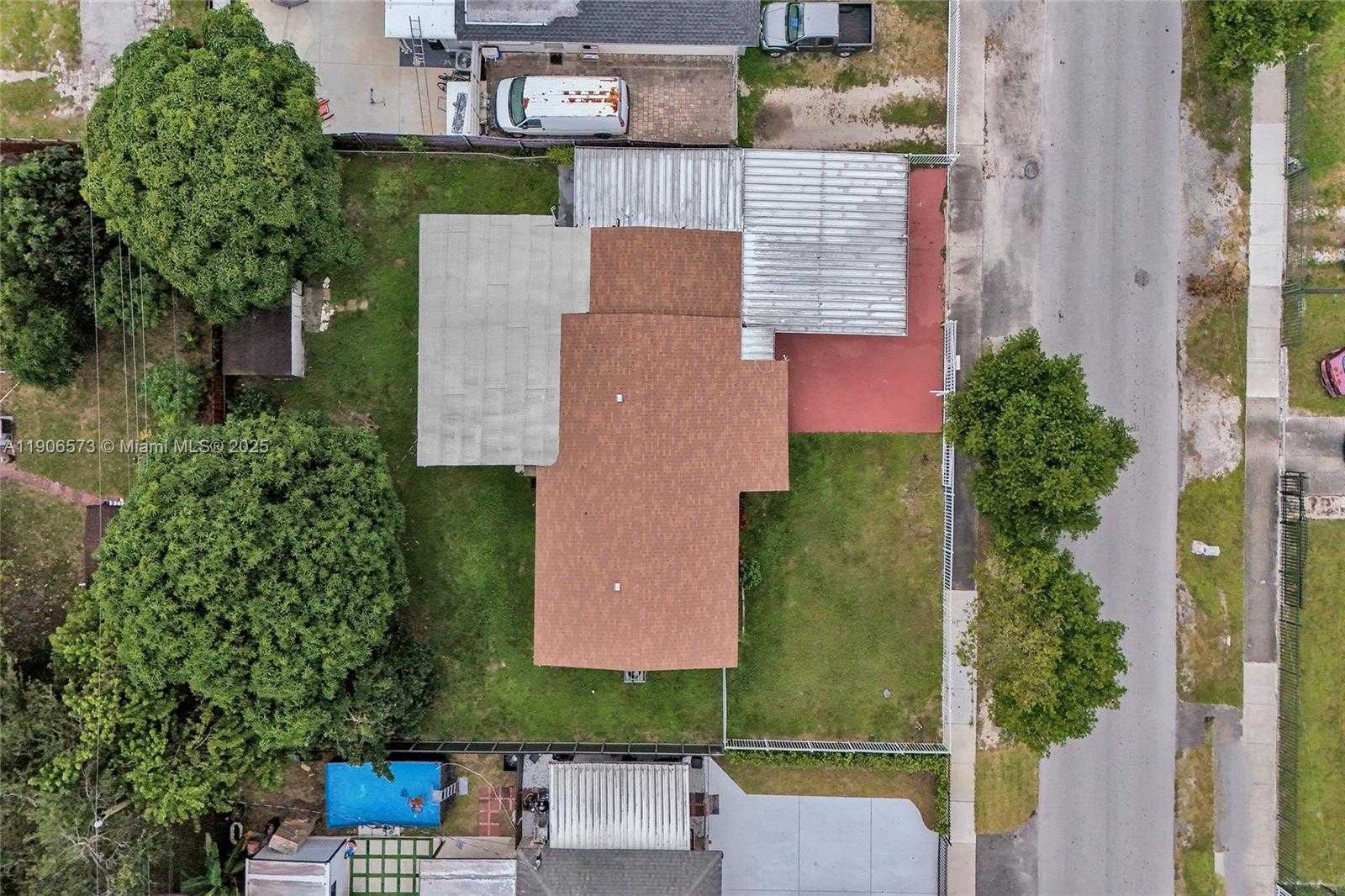 Small Image of 3260 NORTH WEST 174TH ST, Miami Gardens Number 37