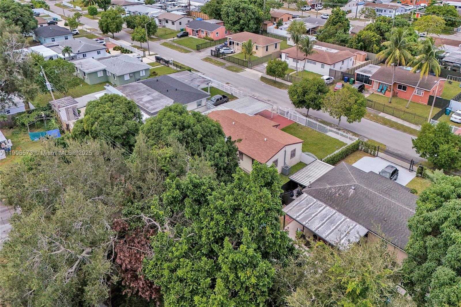 Small Image of 3260 NORTH WEST 174TH ST, Miami Gardens Number 47