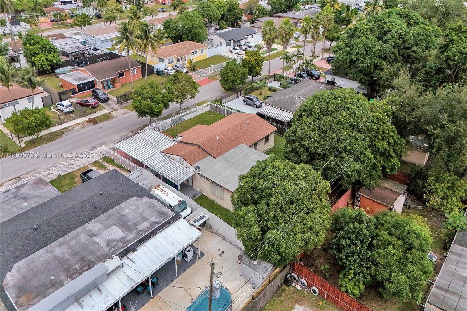 Small Image of 3260 NORTH WEST 174TH ST, Miami Gardens Number 49