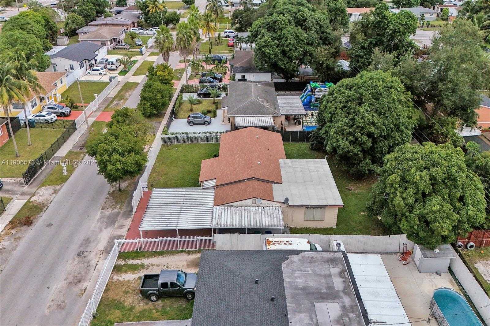 Small Image of 3260 NORTH WEST 174TH ST, Miami Gardens Number 50