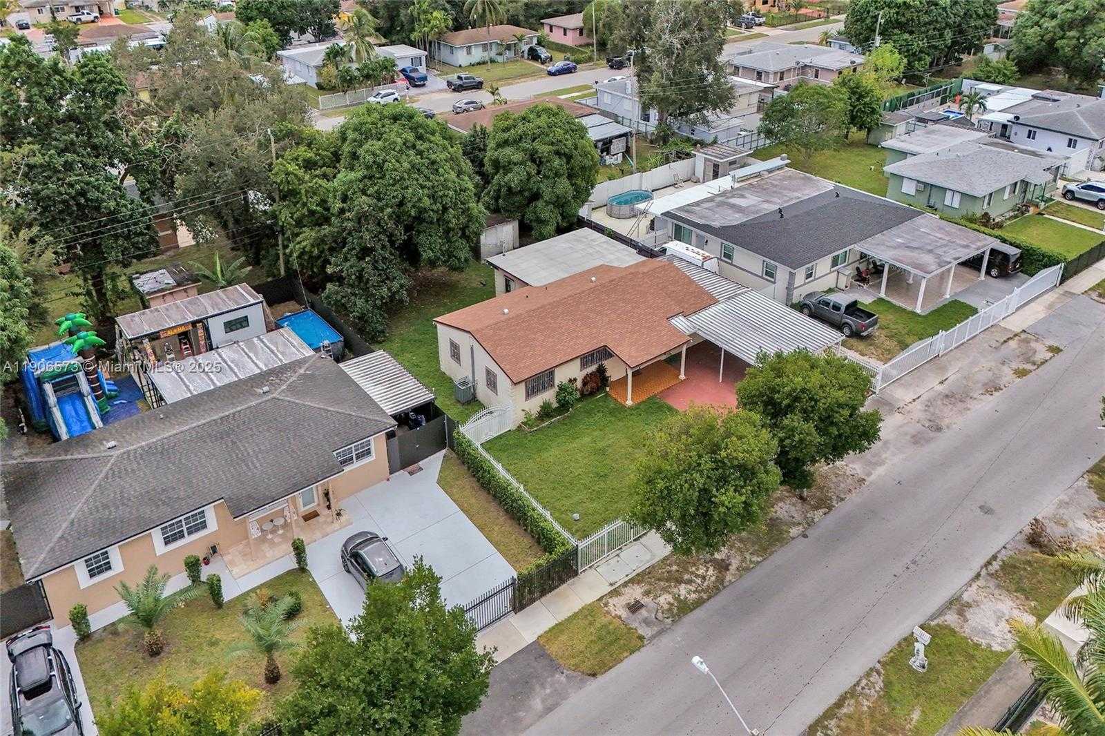 Small Image of 3260 NORTH WEST 174TH ST, Miami Gardens Number 53