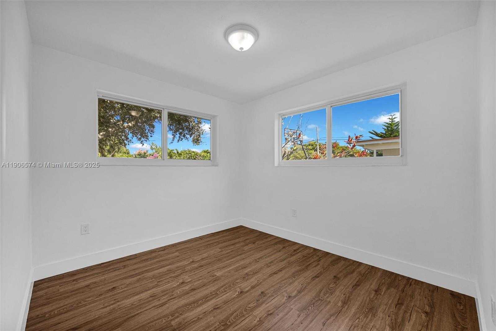 Small Image of 6828 NORTH WEST 13TH ST, Plantation Number 11