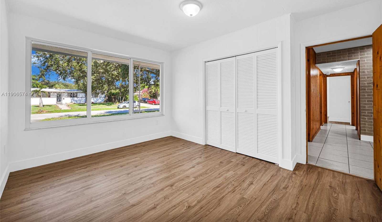 Small Image of 6828 NORTH WEST 13TH ST, Plantation Number 23