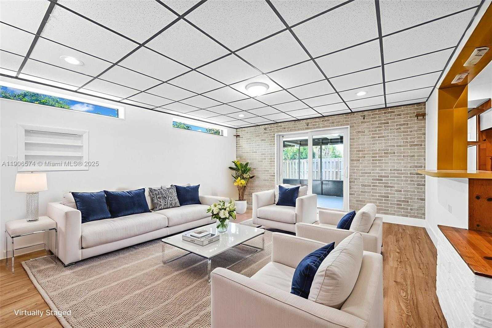 Small Image of 6828 NORTH WEST 13TH ST, Plantation Number 3