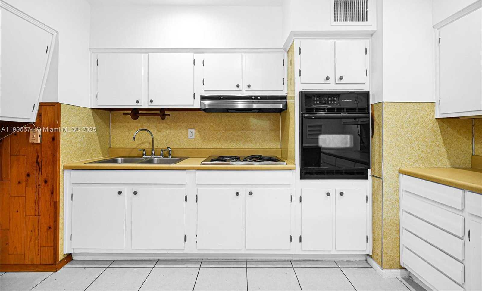 Small Image of 6828 NORTH WEST 13TH ST, Plantation Number 49