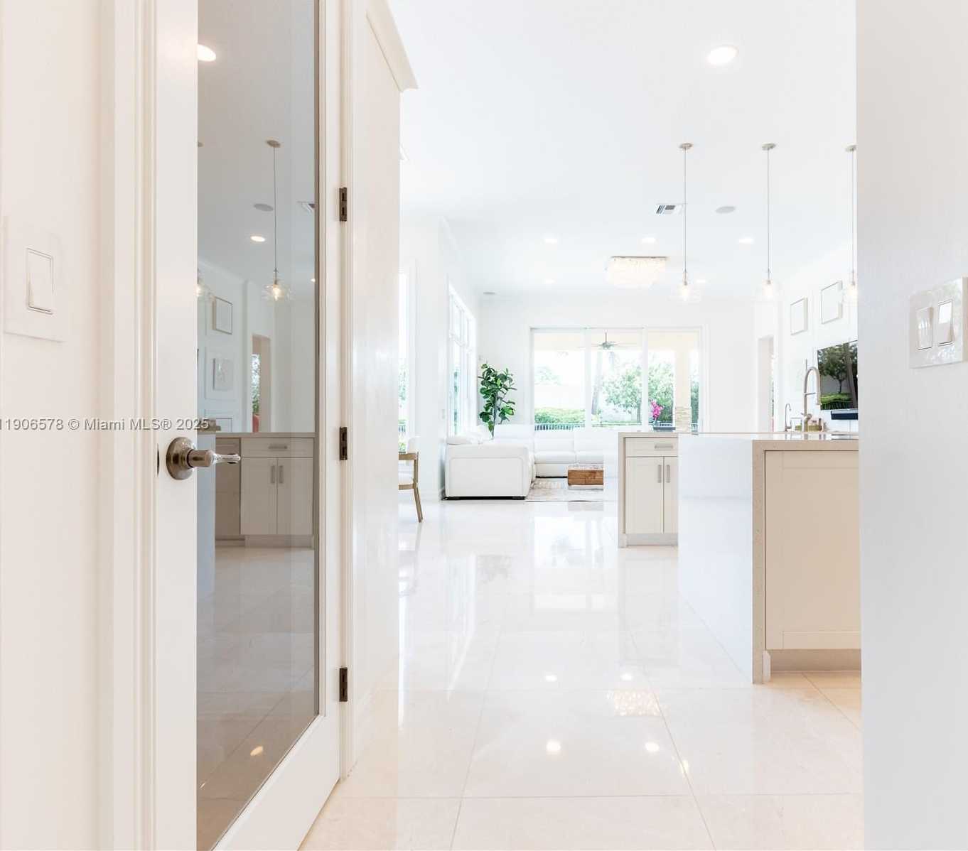 Small Image of 4950 EAST STERLING RANCH CIR, Davie Number 31