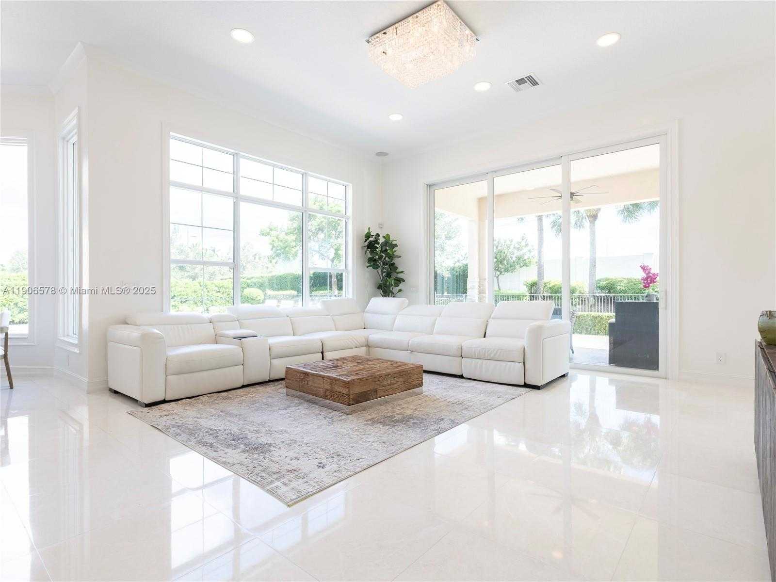 Small Image of 4950 EAST STERLING RANCH CIR, Davie Number 33