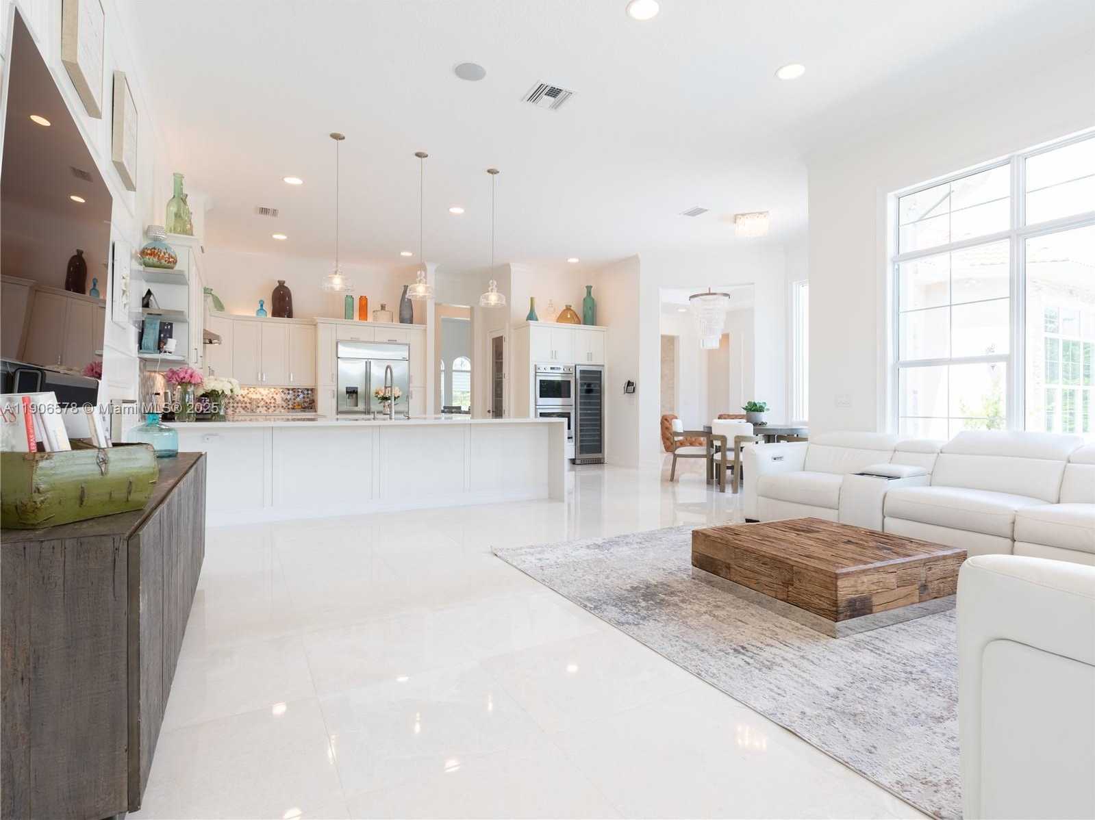 Small Image of 4950 EAST STERLING RANCH CIR, Davie Number 35