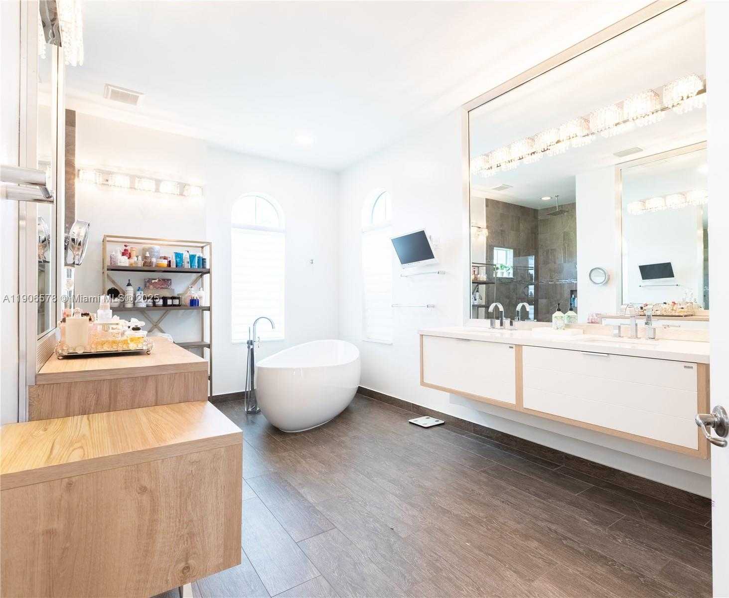 Small Image of 4950 EAST STERLING RANCH CIR, Davie Number 39