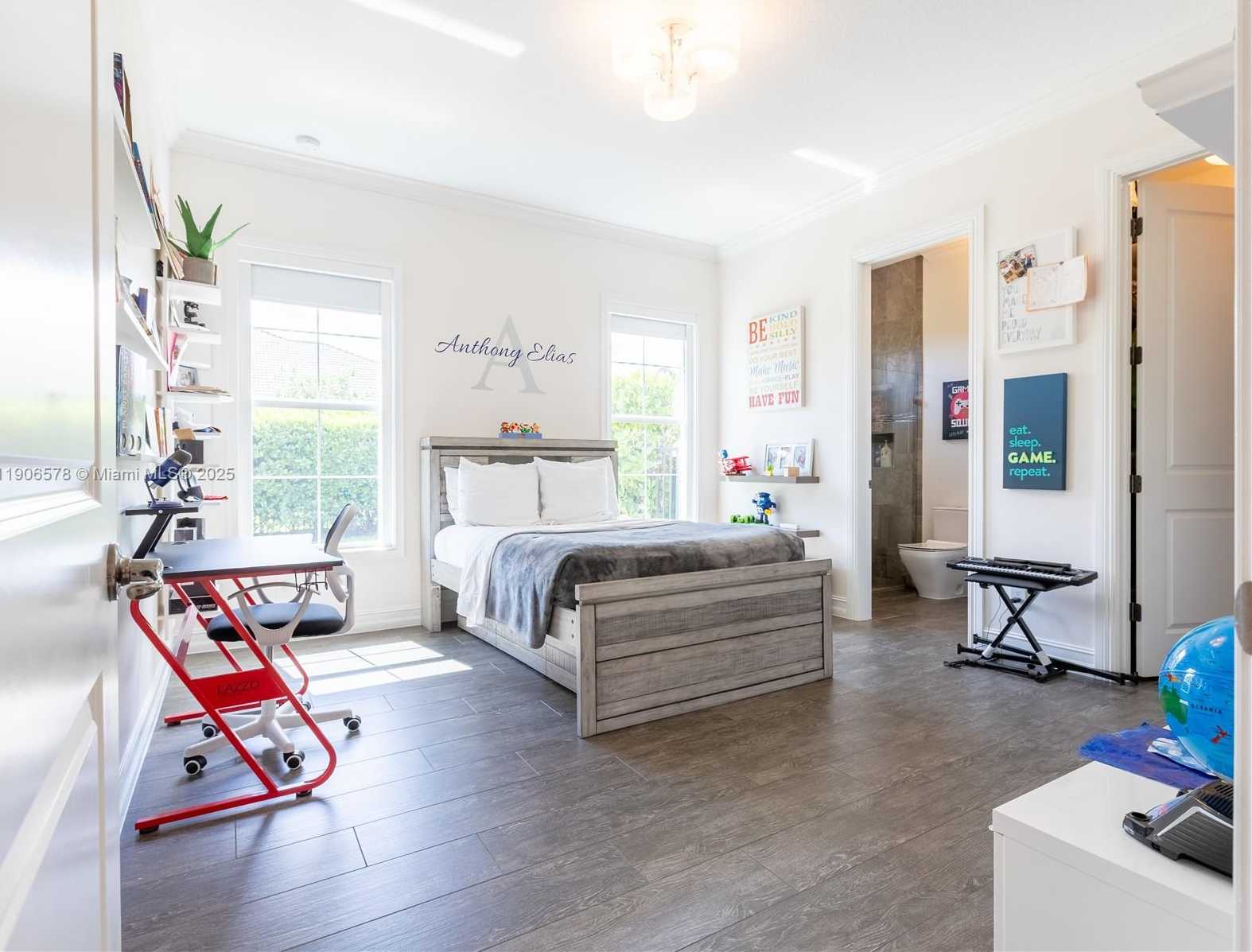 Small Image of 4950 EAST STERLING RANCH CIR, Davie Number 44