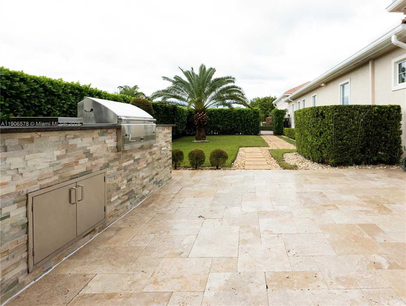 Small Image of 4950 EAST STERLING RANCH CIR, Davie Number 54