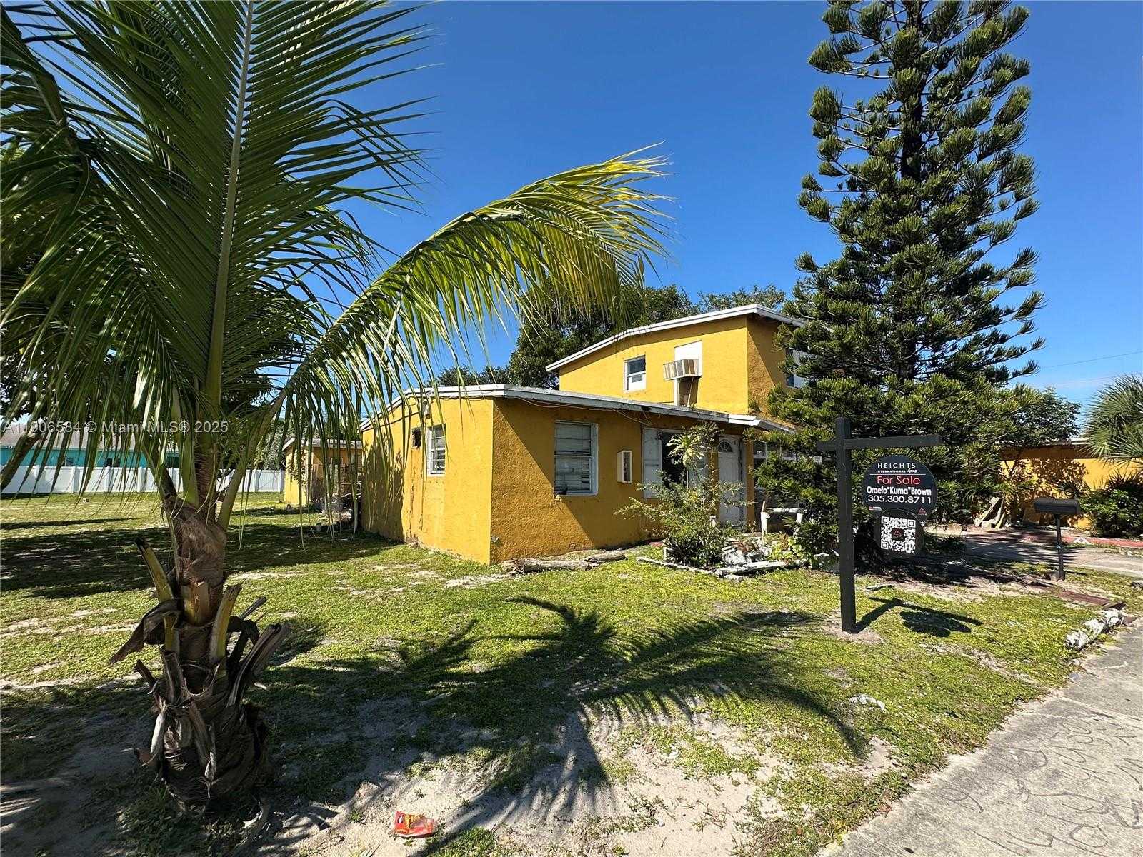 Small Image of 733 NORTH WEST 27TH AVE, Fort Lauderdale Number 1