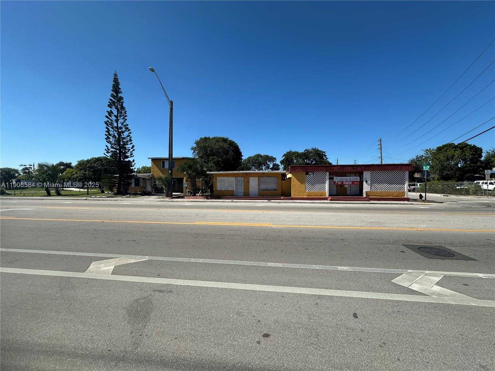 Small Image of 733 NORTH WEST 27TH AVE, Fort Lauderdale Number 12